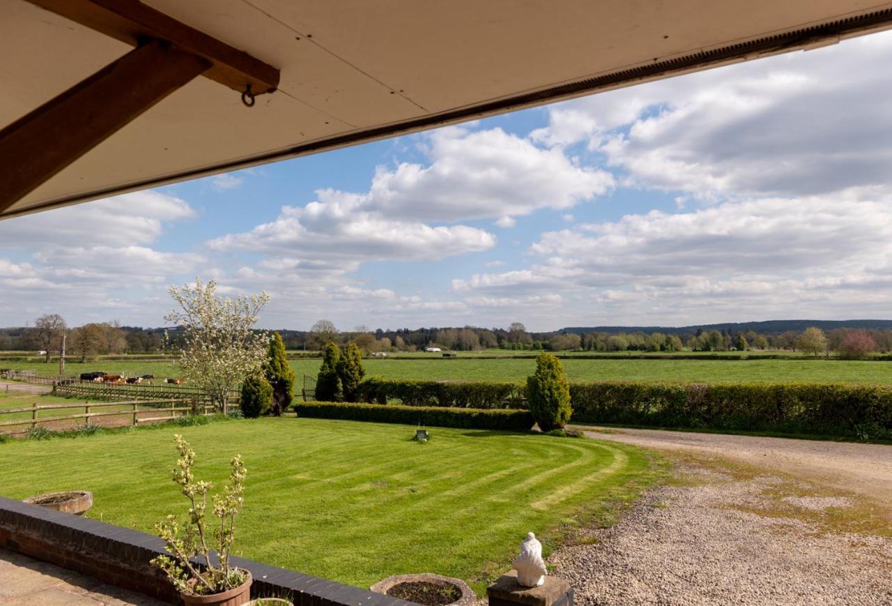 Tixall Manor Farm Stafford Exteriér fotografie