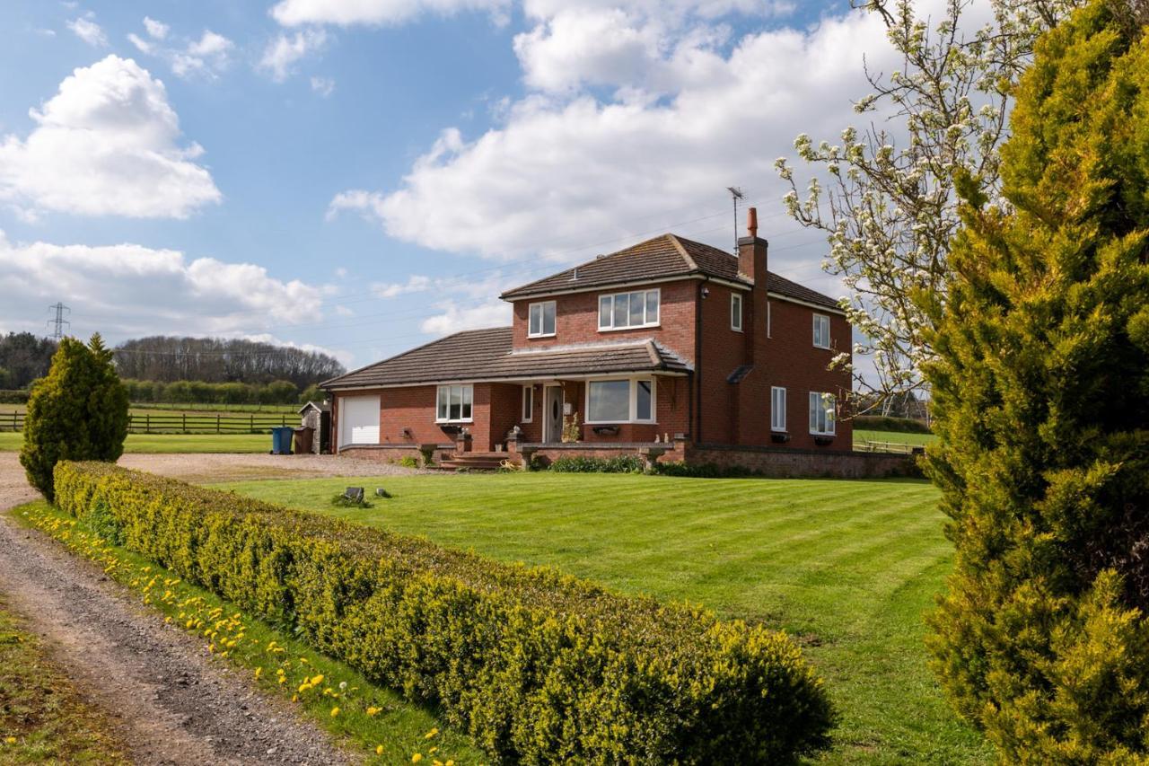 Tixall Manor Farm Stafford Exteriér fotografie